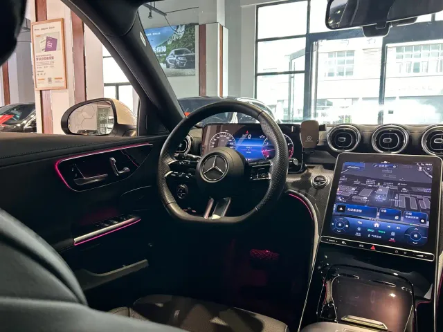 Mercedes-Benz C-Class — Фото автомобиля 20