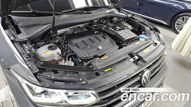 Volkswagen Tiguan Tiguan 2 поколение 2.0 TDI Prestige — Фото автомобиля 4