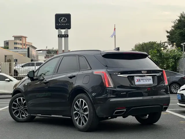 Cadillac XT5 — Фото автомобиля 4