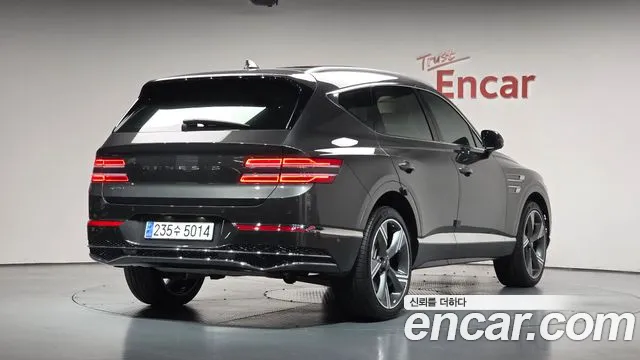 Genesis GV80 — Фото автомобиля 2