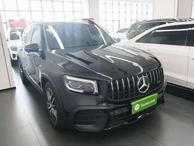 Mercedes-Benz GLB AMG — Фото автомобиля 3