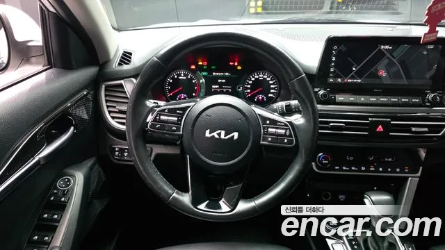 Kia Seltos — Фото автомобиля 19