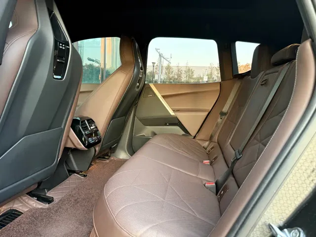 BMW BMW iX 2022 xDrive40 — Фото автомобиля 15