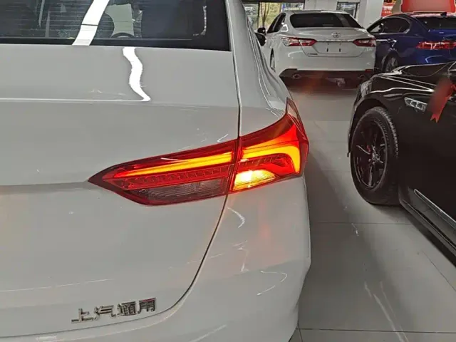 Buick Verano — Фото автомобиля 7