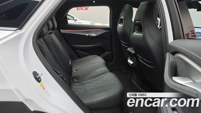 BYD Sealion 7 — Фото автомобиля 17