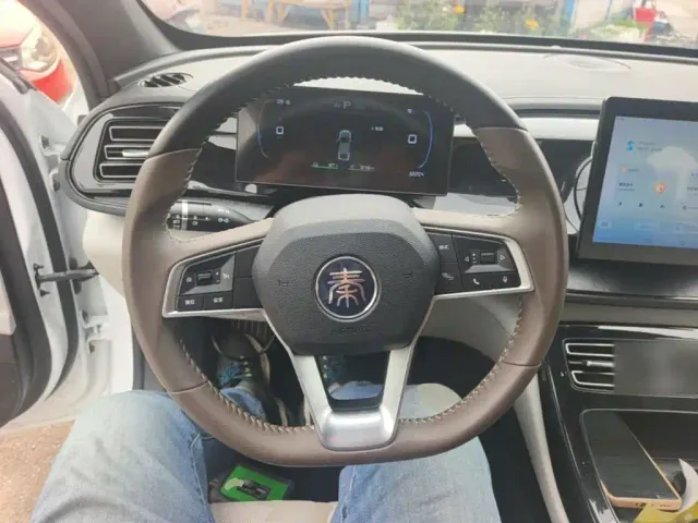 BYD Qin PLUS — Фото автомобиля 10