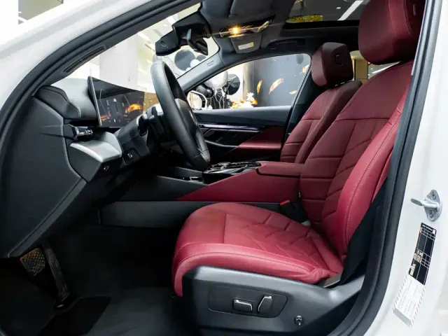 BMW 5 Series — Фото автомобиля 25