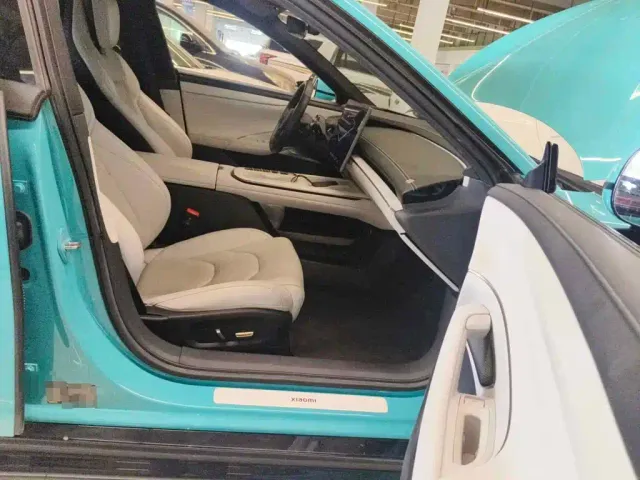 Xiaomi SU7 — Фото автомобиля 13