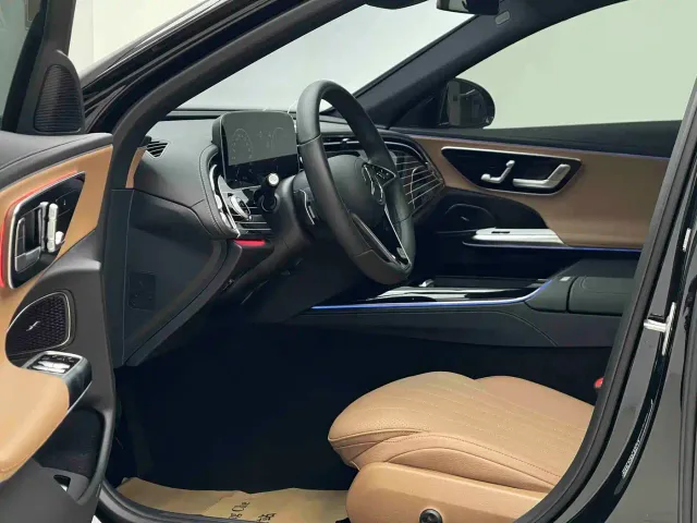 Mercedes-Benz E-Class — Фото автомобиля 9