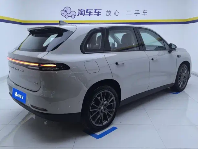 Leapmotor C10 — Фото автомобиля 3