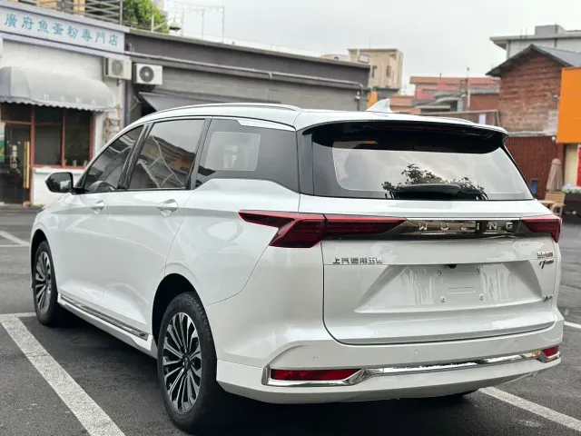 Wuling Victory — Фото автомобиля 14