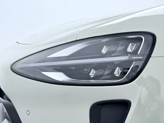 Xiaomi Auto Xiaomi SU7 2024 RWD Long Range Intelligent Driving Edition — Фото автомобиля 14