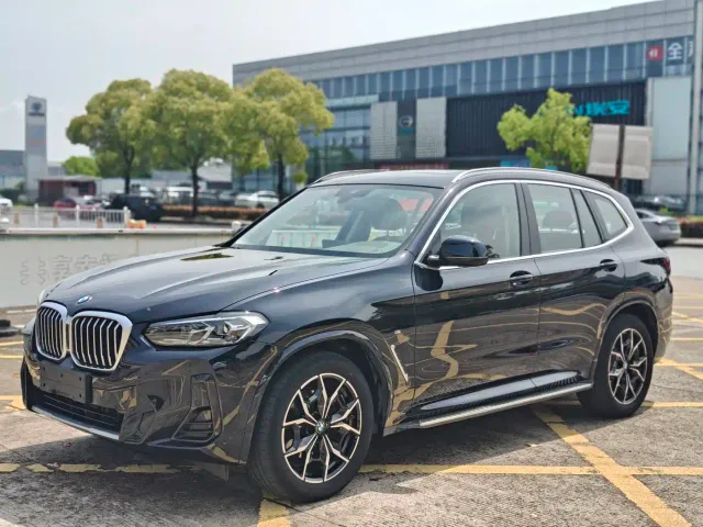 Фотография автомобиля — BMW X3