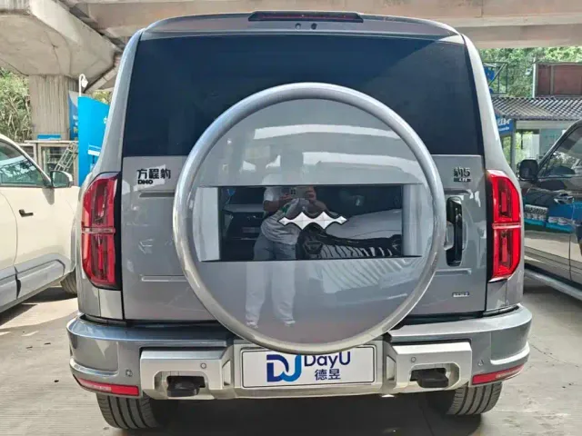BYD FangChengBao Leopard 5 — Фото автомобиля 5
