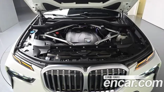 BMW X7 G07 — Фото автомобиля 9