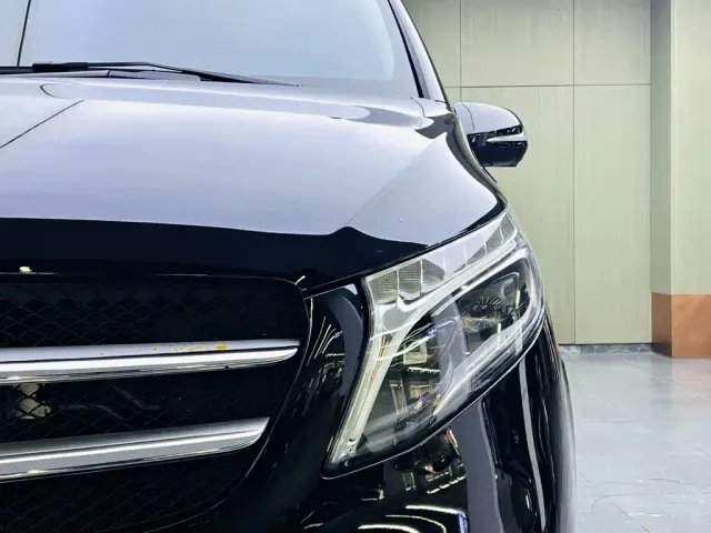 Mercedes-Benz V-Class — Фото автомобиля 7