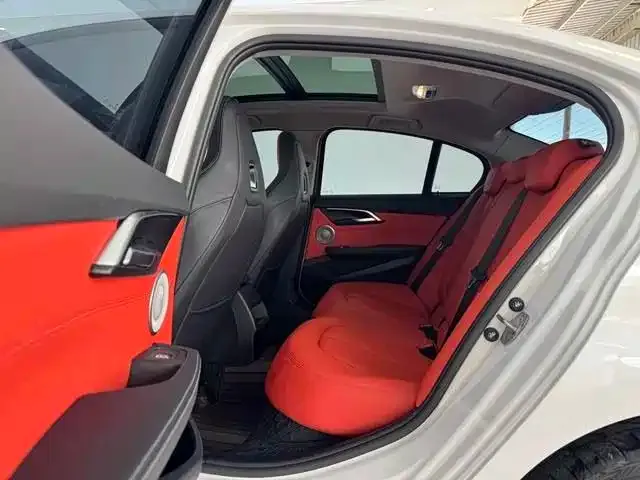 BMW 1 Series — Фото автомобиля 7