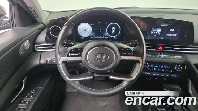Hyundai AVANTE Avante (CN7) — Фото автомобиля 11