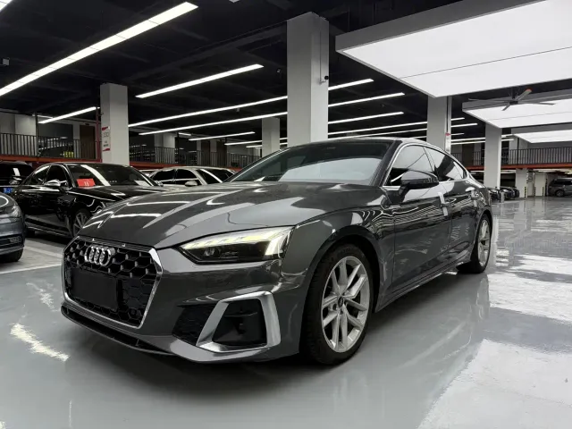 Фотография автомобиля — Audi A5