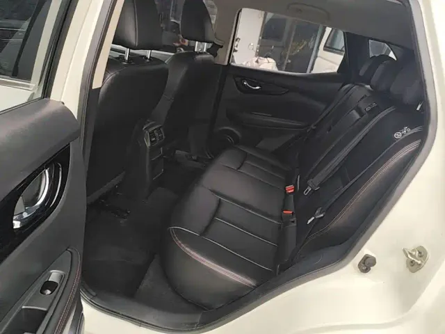 Nissan Qashqai — Фото автомобиля 16