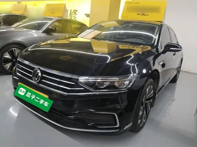 Фотография автомобиля — Volkswagen Magotan