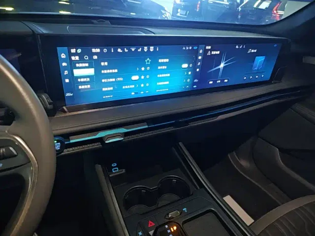 Ford Edge — Фото автомобиля 12