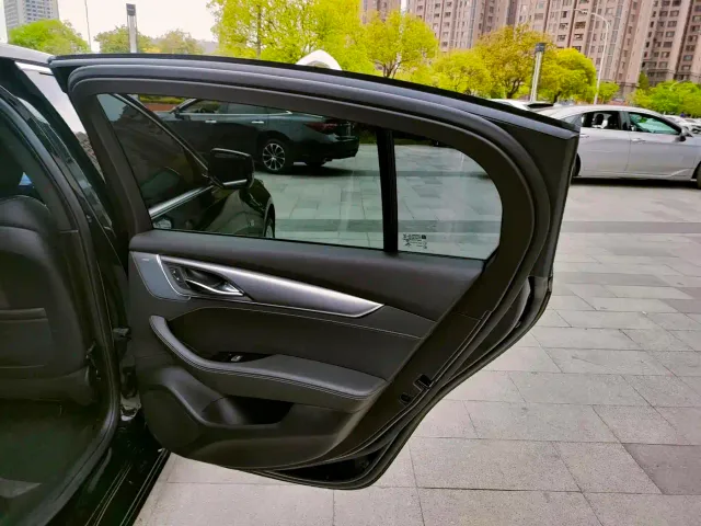 Cadillac CT5 — Фото автомобиля 16