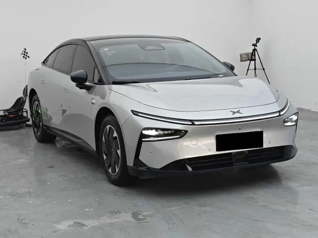 Xpeng P7+ — Фото автомобиля 3