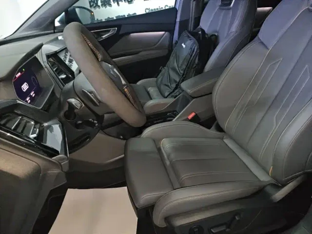 Audi Q4 e-tron — Фото автомобиля 14