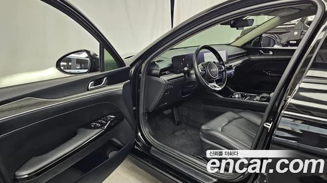 Kia K5 Generation 3 — Фото автомобиля 15