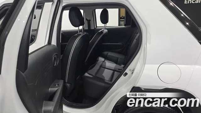 Hyundai Casper Casper Essential Light — Фото автомобиля 2