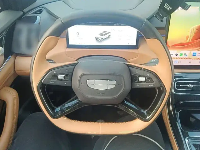 Geely Boyue L — Фото автомобиля 10