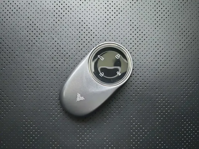 Nezha Auto Nezha S 2022 Model Extended Range 1160km RWD Medium Edition — Фото автомобиля 11