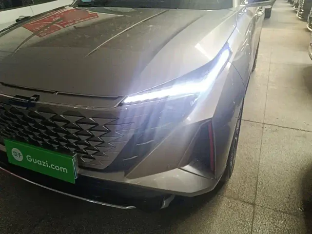 Changan Z6 — Фото автомобиля 23