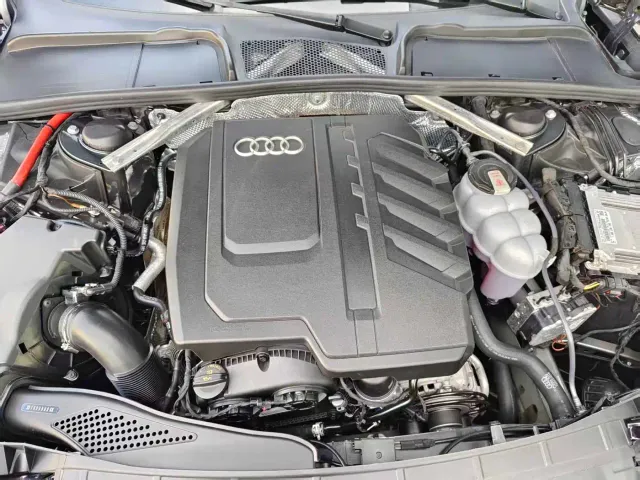 Audi A4L — Фото автомобиля 13