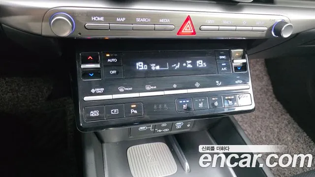 Hyundai Grandeur GN7 — Фото автомобиля 17