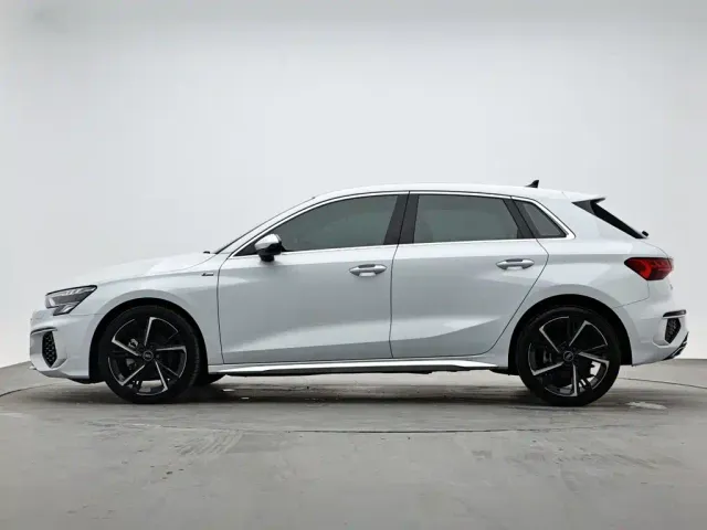 Audi A3 — Фото автомобиля 6