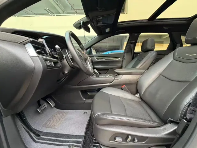 Cadillac XT5 — Фото автомобиля 8