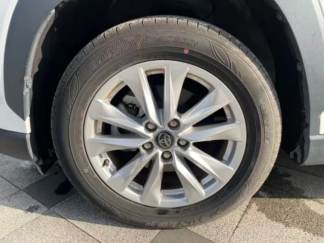 Toyota Corolla Cross — Фото автомобиля 22