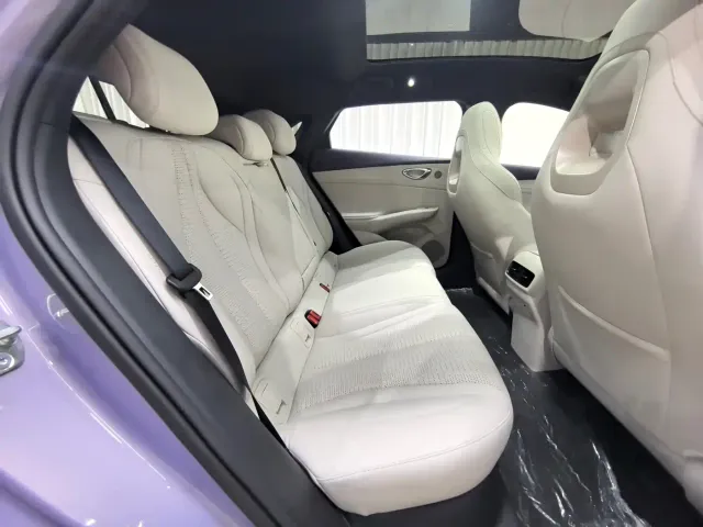 BYD Seal 06 GT — Фото автомобиля 10