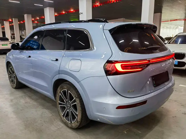 Aito M7 — Фото автомобиля 6