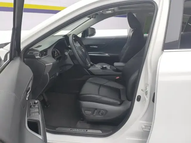 Toyota Harrier — Фото автомобиля 9