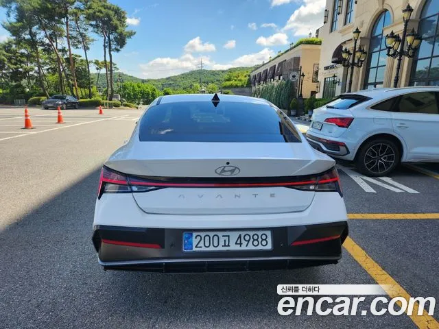 Hyundai Avante CN7 — Фото автомобиля 5