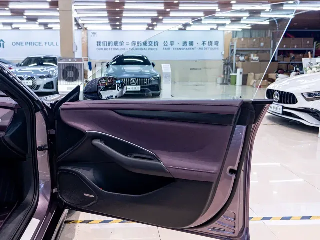 Xiaomi SU7 — Фото автомобиля 13