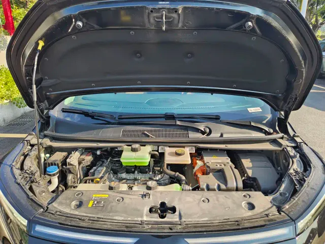 GAC Trumpchi E8 — Фото автомобиля 23