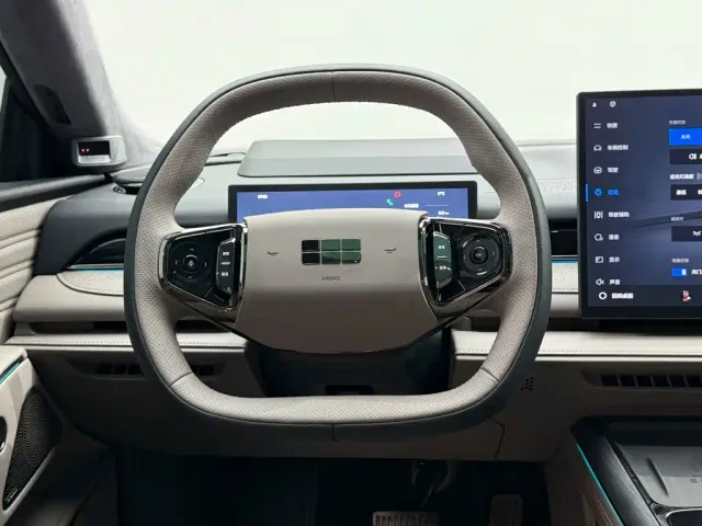 Geely Galaxy Xingyao 8 — Фото автомобиля 17