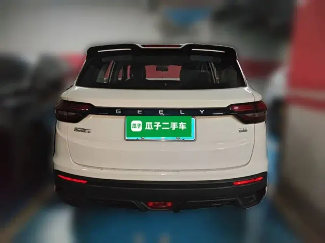 Geely Binyue — Фото автомобиля 3