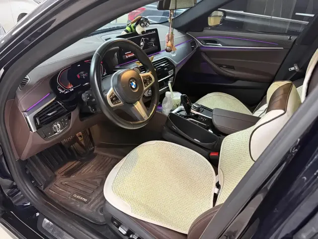 BMW BMW 5 Series 2022 Model Second Facelift 530Li Leading M Sport Package — Фото автомобиля 2