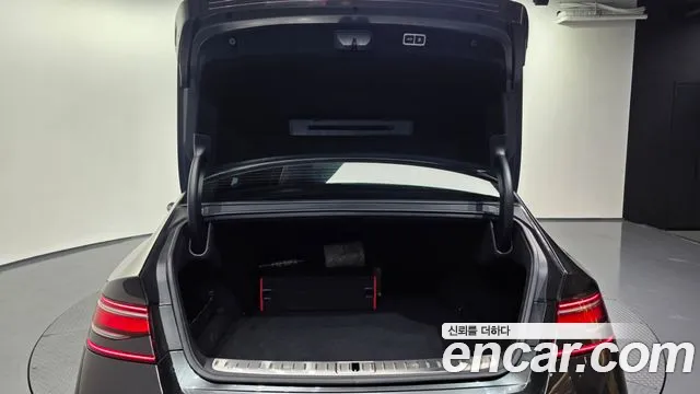 Genesis G90 Бензин 3.5 турбо AWD — Фото автомобиля 20