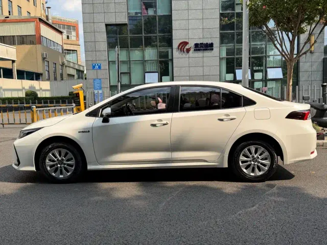 Toyota Corolla — Фото автомобиля 3